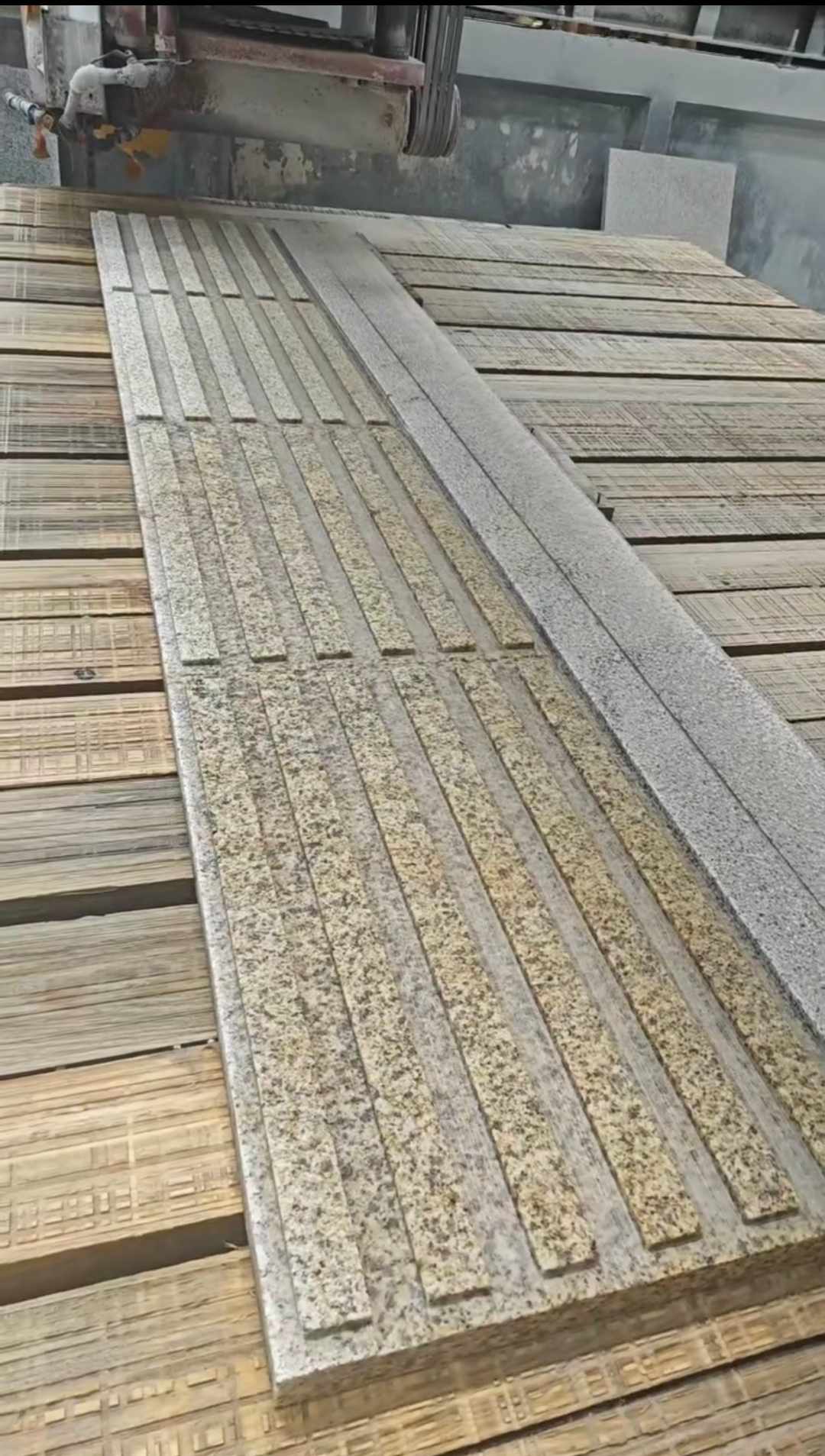 揭阳黄金麻盲道石 盲条