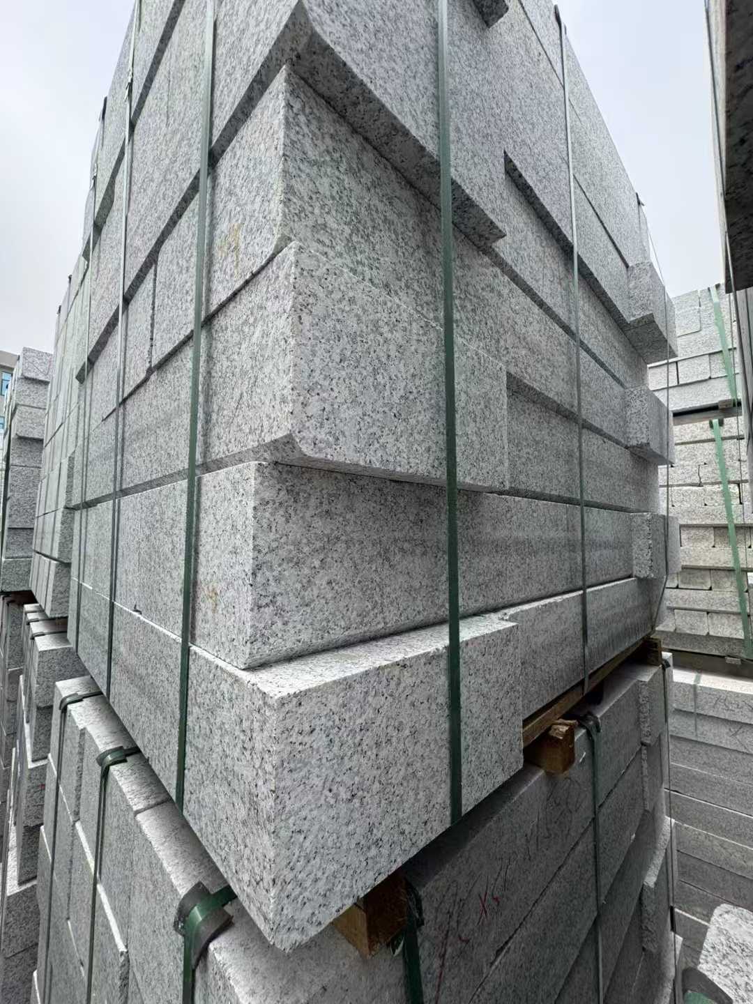 揭阳芝麻白路牙石 马路牙子
