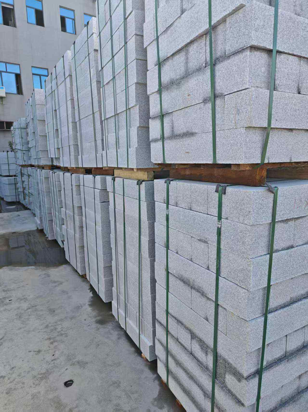 揭阳芝麻白路牙石，路侧石